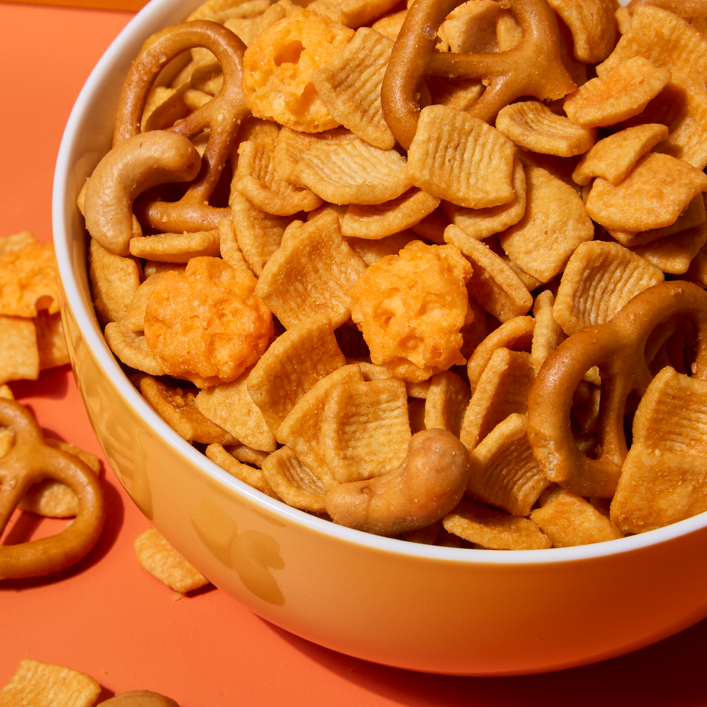 Cheddar Snack Mix - Image 5